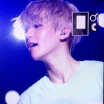 [백현] <b>무지개떡</b>셔츠 백현이(목선주의ㅠ)