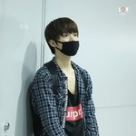 [댓글부탁해] 얘 잘생긴거 아니야?