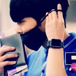 [시우민] 아니나다를까 그의 <b>가슴팍</b>에는(시우민)