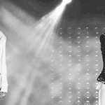 [EXO] 짤은 분명 흑백인데 둘 사이는 <b>핑크</b><b>빛</b>이야ㅠ