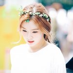<b>화관</b> 쓴 여신미모 女아이돌들