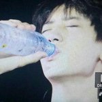 [EXO] 훈아 너도 <b>한</b> <b>알</b> 먹지그랬어ㅠㅠ