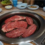 출근하니 <b>수요일</b>이라니 너~무 좋습니다!