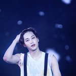 <b>멜빵</b> 입어도 섹시한 男아이돌