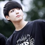 17살 나이에 <b>데뷔</b>한 아이<b>돌들</b>