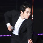 [시우민] 음 <b>회식자리</b>도 휩쓸것같은 시우민 ㅋㅋ