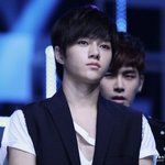 시선 <b>강탈</b>하는 아이돌 사진들