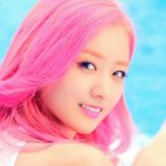 [연예인] <b>윤보미</b> 화장 비교짤