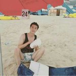[EXO] 개핵둥이겠지만 혐비니9월에휴가나오네??ㅋㅋ