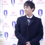 [시우민] 시우민이 <b>두손</b>을 공손히 모으는 이유