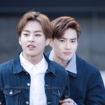 [EXO] 아이<b>돌상</b>과 배우상의차이