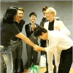 [모든팬덤] 인성좋은남<b>돌</b>들