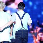 [EXO] 준면이랑 민석이 이 짤 넘 좋지 않음?