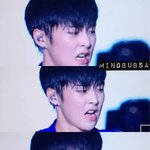 [시우민] 150814 시우민 <b>포카리</b>씨엪찍으신듯