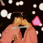 [EXO] <b>카디</b> 뽀뽀나봐라