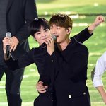 [EXO] 선배형뒤에서 <b>애교</b>춤