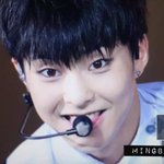 [시우민] (시우민) <b>개구쟁이</b> 같은 얼굴...ㅇ<-<