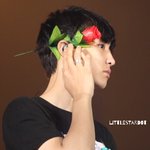 [EXO] <b>장미</b>찬열은 보이는대로 줍줍