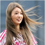 홍드로 못지 않은 윤보미 시구!