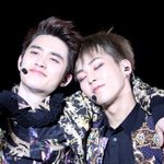 [EXO] 디오는 운동하면 근육 바로바로붙은 체질인것같은데..