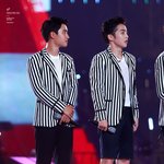 [EXO] 야 이게 <b>한쪽</b>만 잘나온사진임?ㅋㅋㅋ