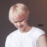 [백현] 백현이  대박 핫바디