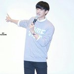 [EXO] 이렇게 생긴 <b>인강강사</b> 없냐