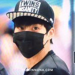 [시우민] 엘쥐트윈스 모자 쓰고 시우민 도착! ㅋㅋ