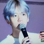 [백현] 백현이 <b>하늘색</b> 머리도 잘 어울리겠어..