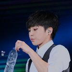 [시우민] 시우민에게 간택받은 <b>생수</b> 