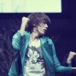 섹시 매력의 男아이돌 <b>목라인</b>