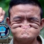 못생긴새끼들 셀카찍을찍을때 특징. <b>Txt</b> 