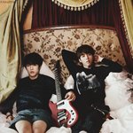 [인피니트] 잡지 사은품 하니까 <b>작년</b> 생각난당ㅋㅋ