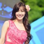 기분 좋은 티파니 <b>웃음</b> 