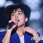 [EXO] 땀 <b>혓바닥</b>으로 핥아주고싶음