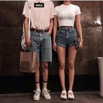 얘들아 이사람 가슴몇<b>컵</b>일까?