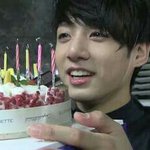 [방탄소년단] 실감이 <b>안</b><b>남</b>..
