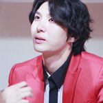 <b>강렬</b>한 레드 의상 男아이돌들
