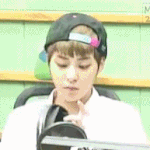 [EXO] 민석이 새로운 습관 <b>발견</b>함