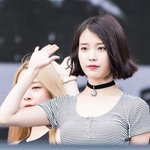 女아이돌의 <b>초커</b> 목걸이 패션