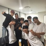 [방탄소년단] 와 아침에 일어나고 봤는데 도배;