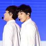 [시우민] 시우민 뭘 타고 내려왔을까..(기사제목 ㅋㅋ)