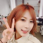 챔피온맨투맨+브이넥 vs 핑크<b>홀리</b>슽