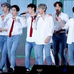 [EXO] 아 진짜 <b>이</b> <b>옷</b> 너무좋다
