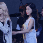 [방탄소년단] 식당에 일하시면서 밀가루 <b>반죽</b>하느라