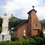 고풍스러운 느낌의 한국 <b>성당</b>
