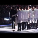 [EXO] 요즘 애들 팬들이랑 <b>소통</b>하려고 노력하는거 보여서