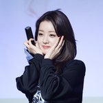 분위기 있는 <b>흑발</b> 女아이돌들
