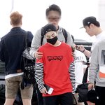 [시우민] 기사사진 보는데 시우민 진짜 쪼꼬맹이야ㅋㅋㅋ