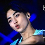 [시우민] <b>새침</b>한 퍼플보이 ㅋㅋ(시우민)
